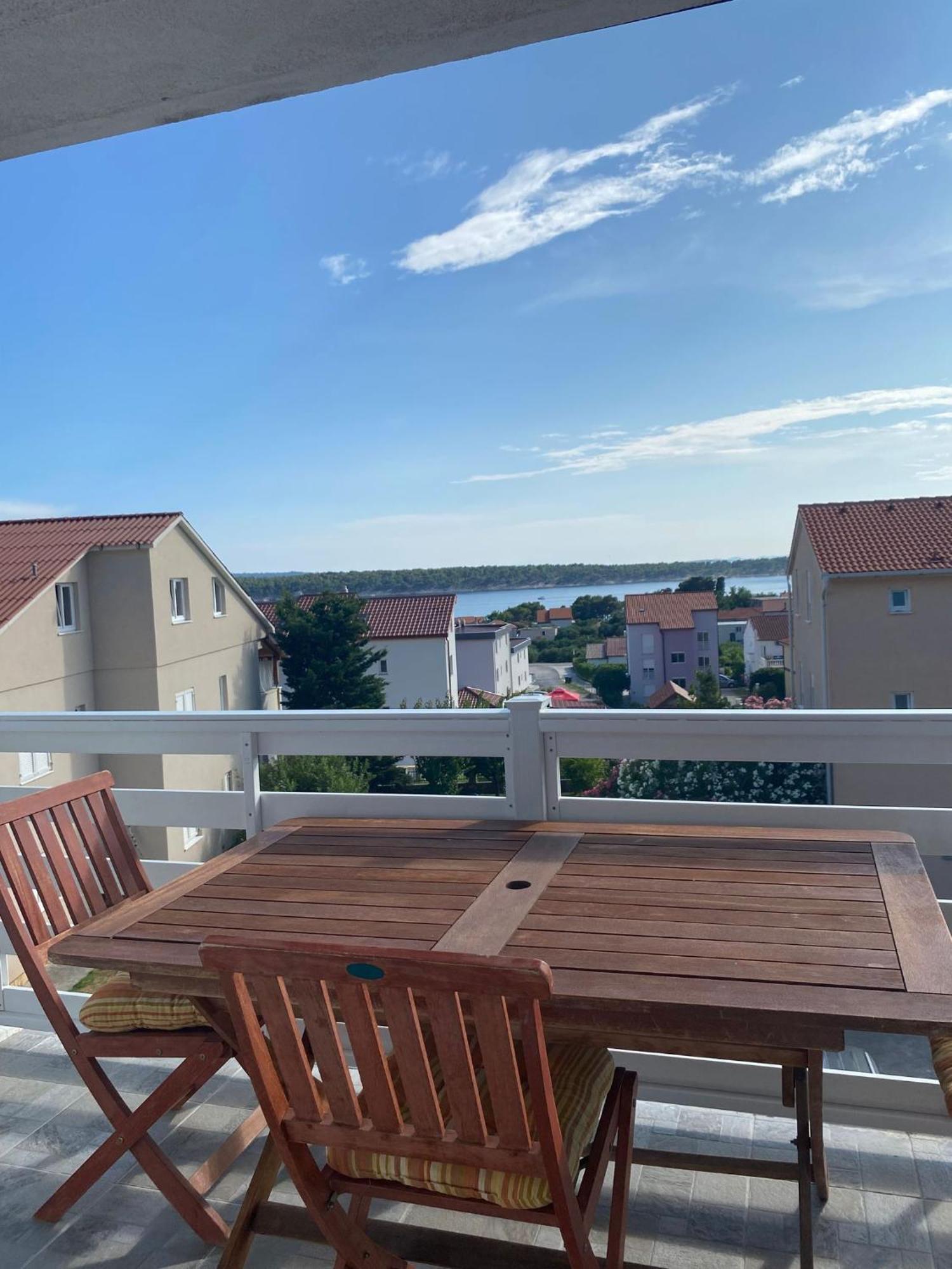 Apartments Olea Rab Town Exterior foto